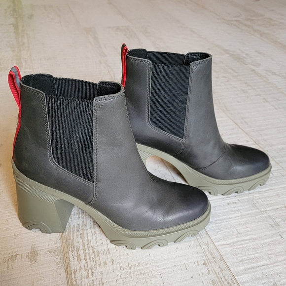 Sorel Women's Brex Heel Chelsea Boot - Picture 1 of 17